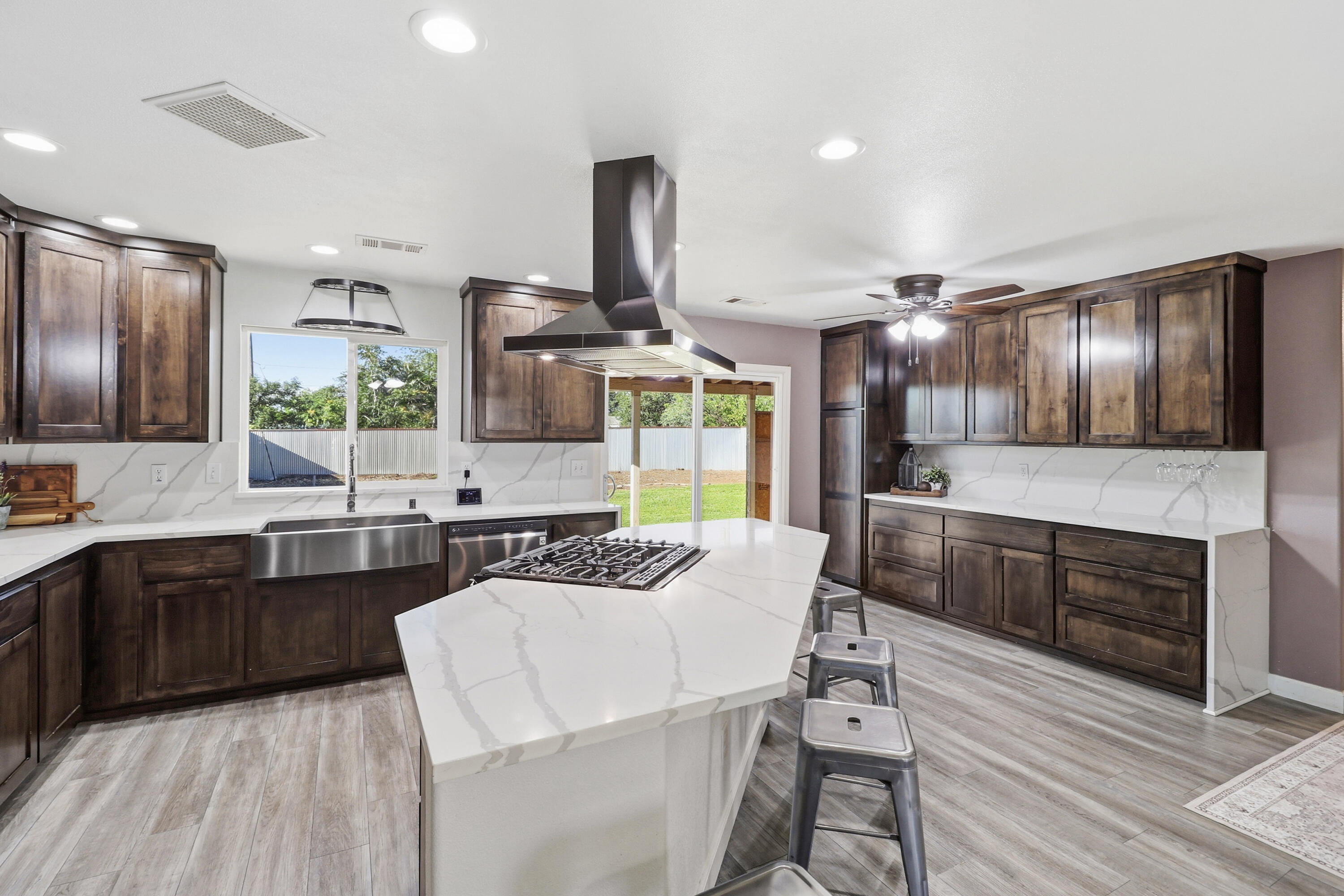 4143 St Patricks Avenue Redding, CA 96003 - Photo 14 of 38 14-009