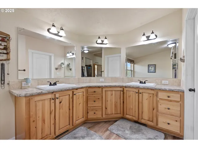 $579,000 | 475 Washington Avenue, Baker City, OR 97814