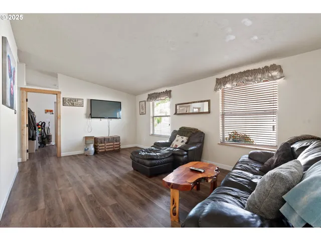 $579,000 | 475 Washington Avenue, Baker City, OR 97814