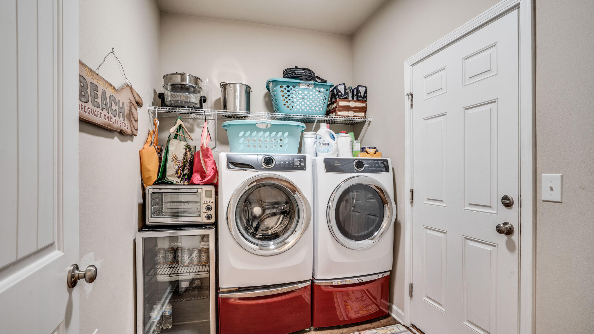 260 Cornelia Street Freeport, FL 32439 - Photo 22 of 42 a utility room with dryer and washer
