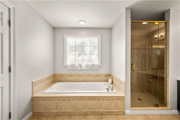 $950,000 | 2333 Southampton Drive, Pittsburgh, PA 15241