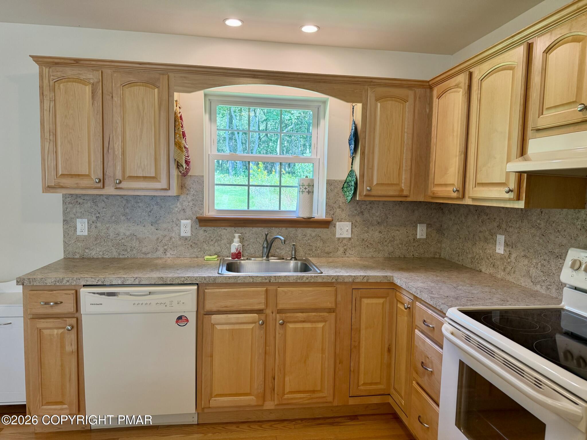 111 Gower Road Albrightsville, PA 18210 - Photo 13 of 48 Kitchen