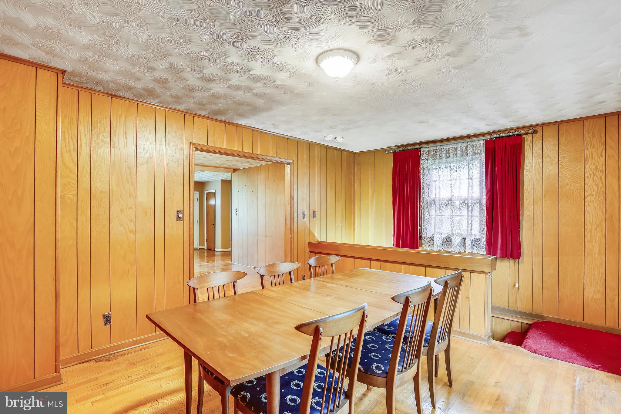 2122 Apple Tree Lane Silver Spring, MD 20905 - Photo 8 of 19 Dining Room