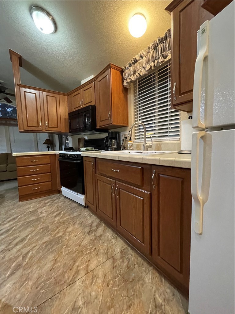 74711 Dillon Road, Unit 1025 Desert Hot Springs, CA 92241 - Photo 10 of 19