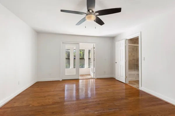 $455,000 | 1 Cape Chestnut Drive, The Woodlands, TX 77381