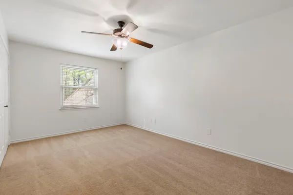 $455,000 | 1 Cape Chestnut Drive, The Woodlands, TX 77381