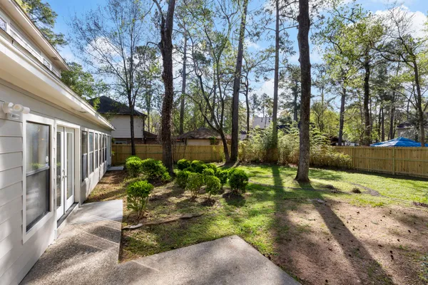 $455,000 | 1 Cape Chestnut Drive, The Woodlands, TX 77381