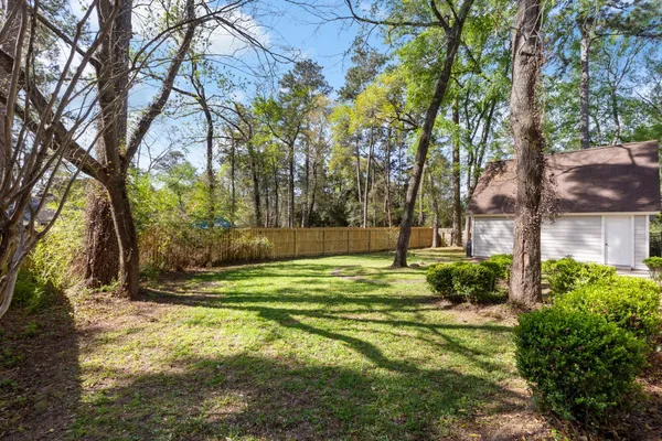 $455,000 | 1 Cape Chestnut Drive, The Woodlands, TX 77381