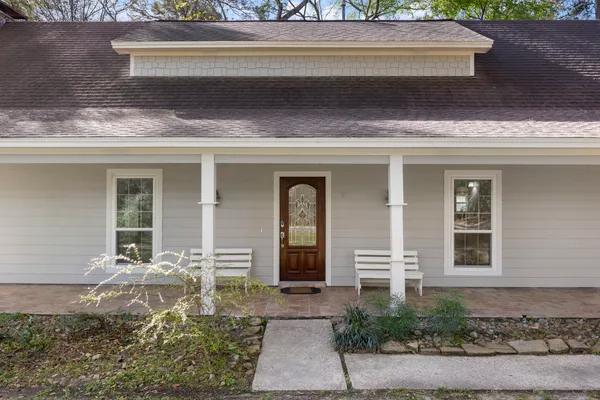 $455,000 | 1 Cape Chestnut Drive, The Woodlands, TX 77381