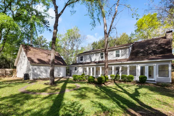 $455,000 | 1 Cape Chestnut Drive, The Woodlands, TX 77381