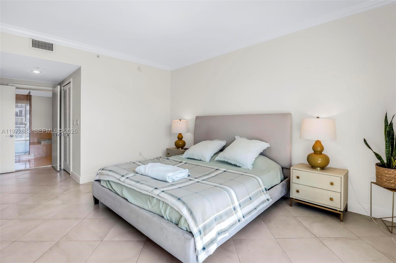 218 Southeast 14th Street, Unit 1003 Miami, FL 33131 - Photo 24 of 67