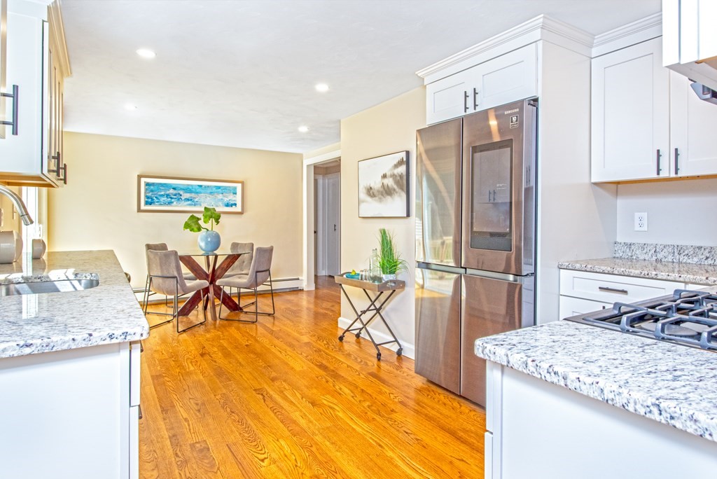 6 Timber Lane Wayland, MA 01778 - Photo 8 of 20 Gallery Image 8