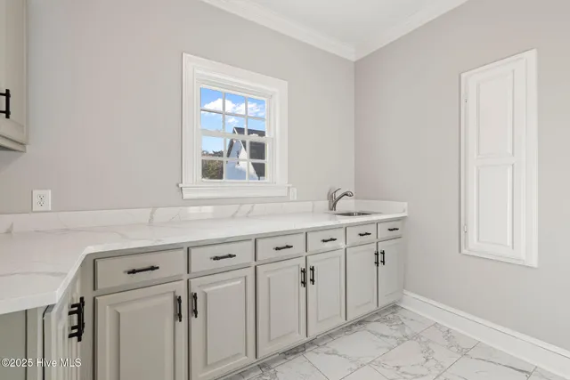 $679,000 | 328 Oak Bluff Road, Kinston, NC 28504