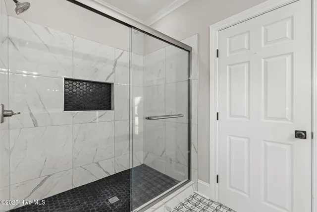 $679,000 | 328 Oak Bluff Road, Kinston, NC 28504