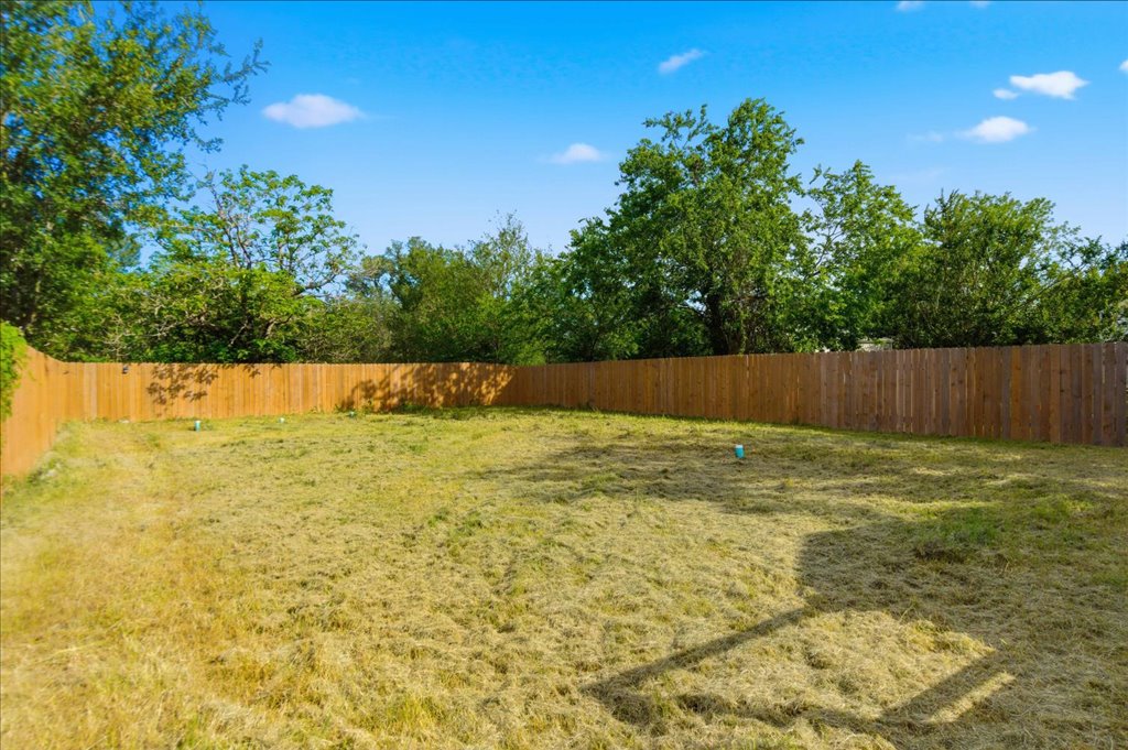 189 Watterson Road Bastrop, TX 78602 - Photo 18 of 22 Oversized backyard with plenty of room to entertain.