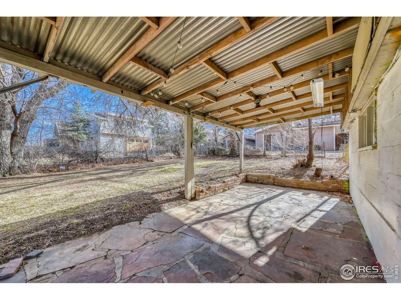 534 Dewey Avenue Boulder, CO 80304 - Photo 17 of 18 a view of a backyard of a house