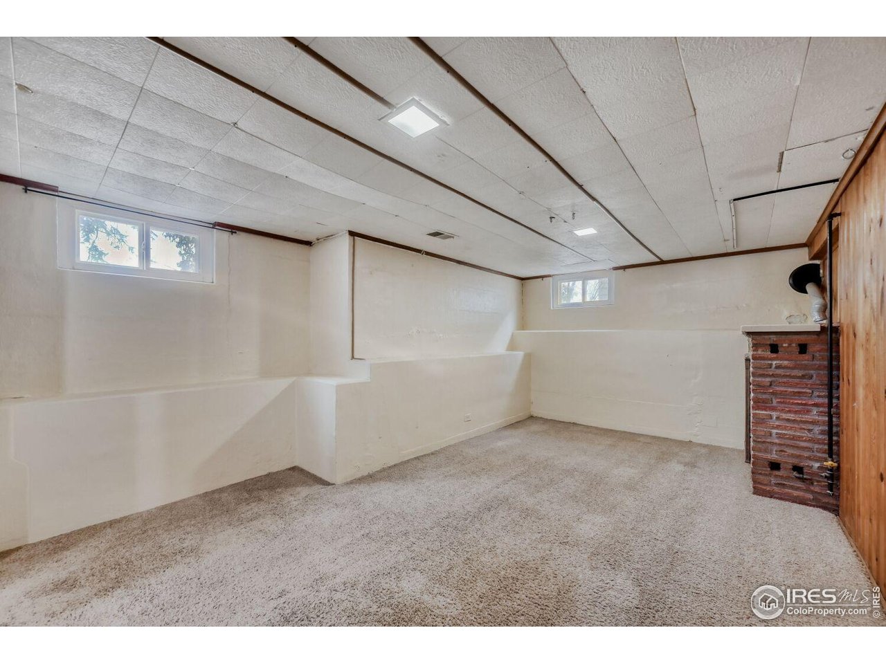 534 Dewey Avenue Boulder, CO 80304 - Photo 7 of 18 a view of an empty room