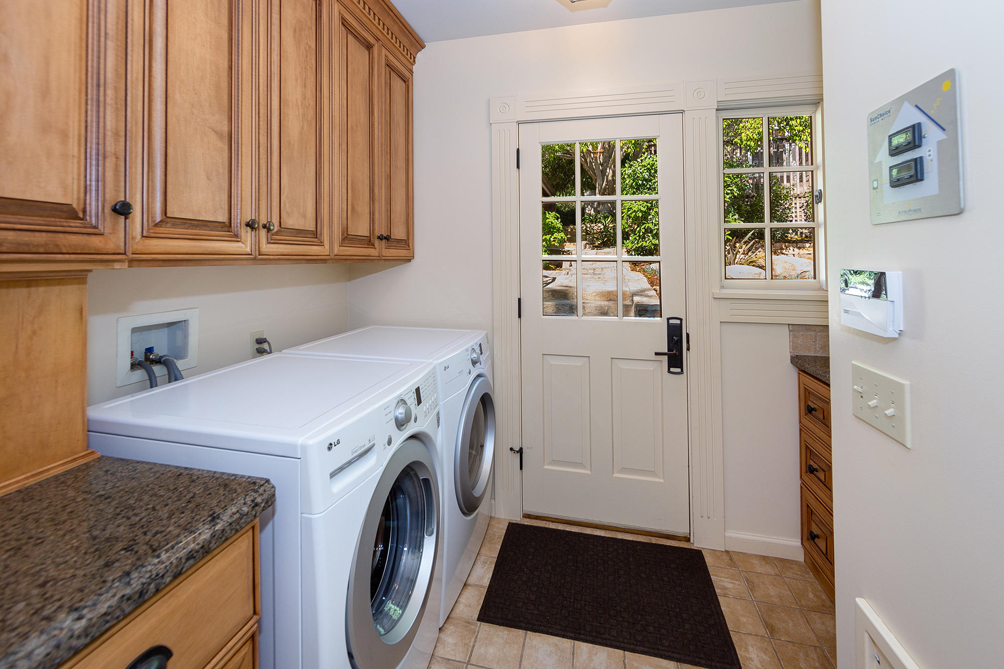 822 Jimeno Road Santa Barbara, CA 93103 - Photo 12 of 35 Laundry Area