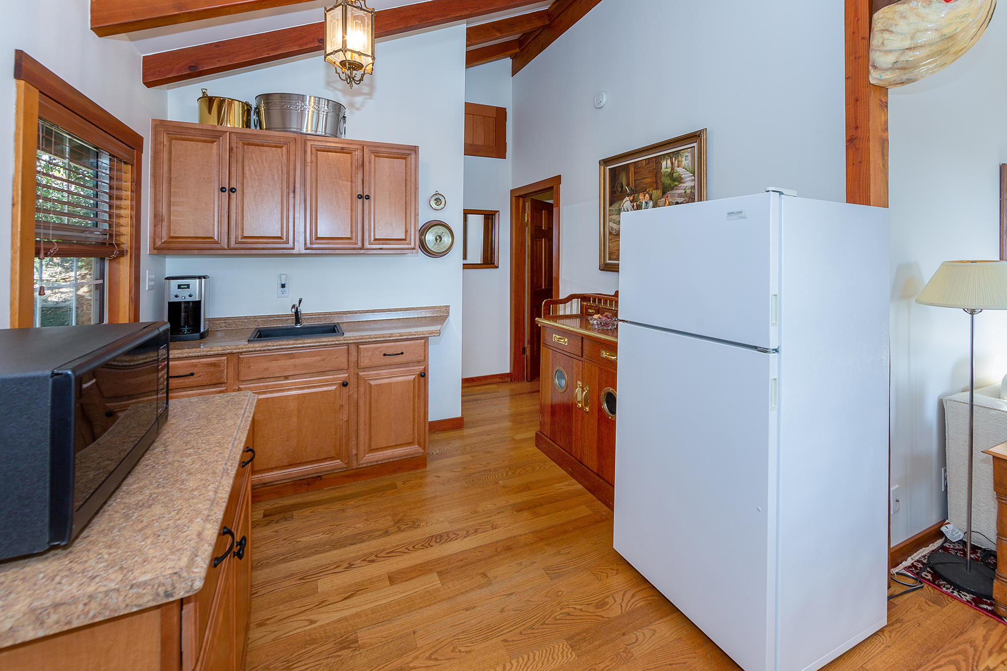 822 Jimeno Road Santa Barbara, CA 93103 - Photo 23 of 35 Kitchen in Guest House