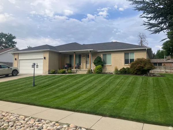 $774,900 | 10150 South 2165th Street East, Sandy, UT 84092