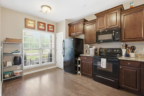 $299,900 | 2085 Hemlock Drive, Spring Hill, TN 37174