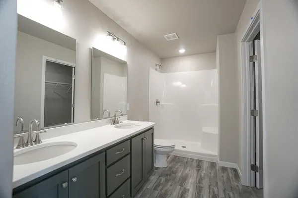 $374,899 | 8068 Goldfinch Drive, Horace, ND 58047