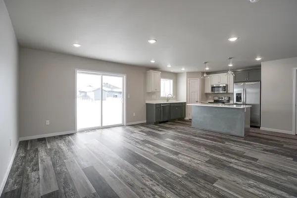 $374,899 | 8068 Goldfinch Drive, Horace, ND 58047