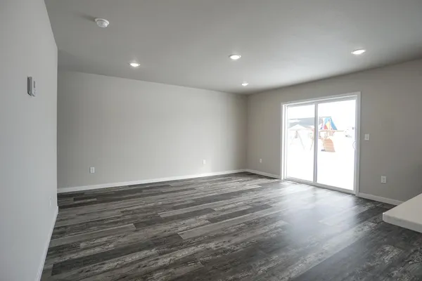 $374,899 | 8068 Goldfinch Drive, Horace, ND 58047