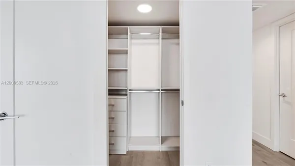 $4,495 | 555 Northeast 34th Street, Unit 2708, Miami, FL 33137