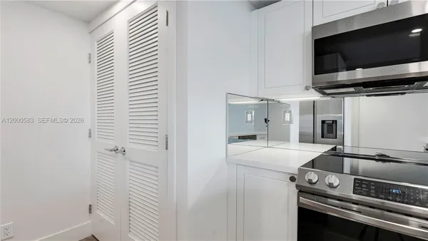 $4,495 | 555 Northeast 34th Street, Unit 2708, Miami, FL 33137