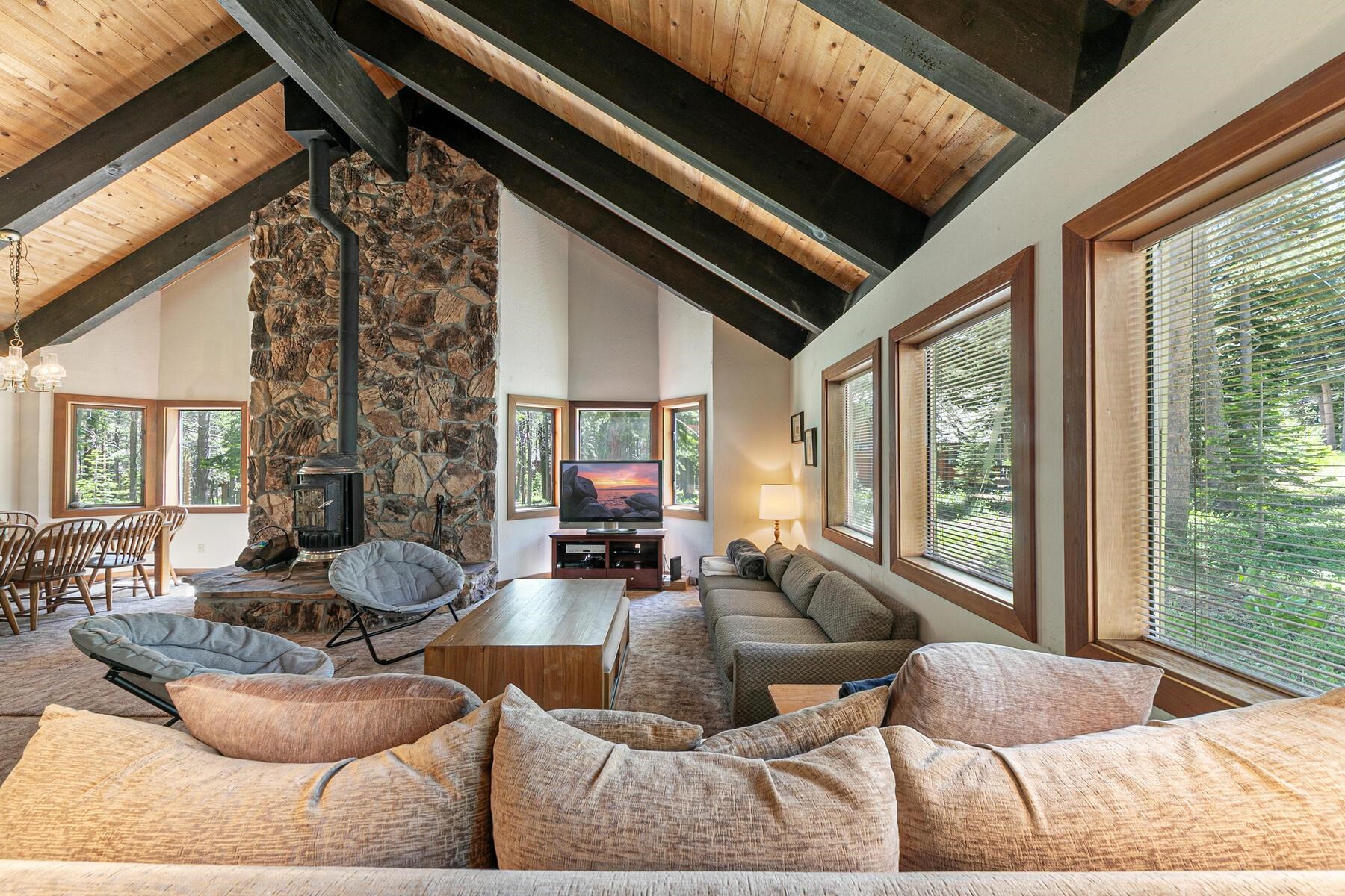 14620 Christie Lane Truckee, CA 96161 - Photo 11 of 28 a living room with furniture and a large window