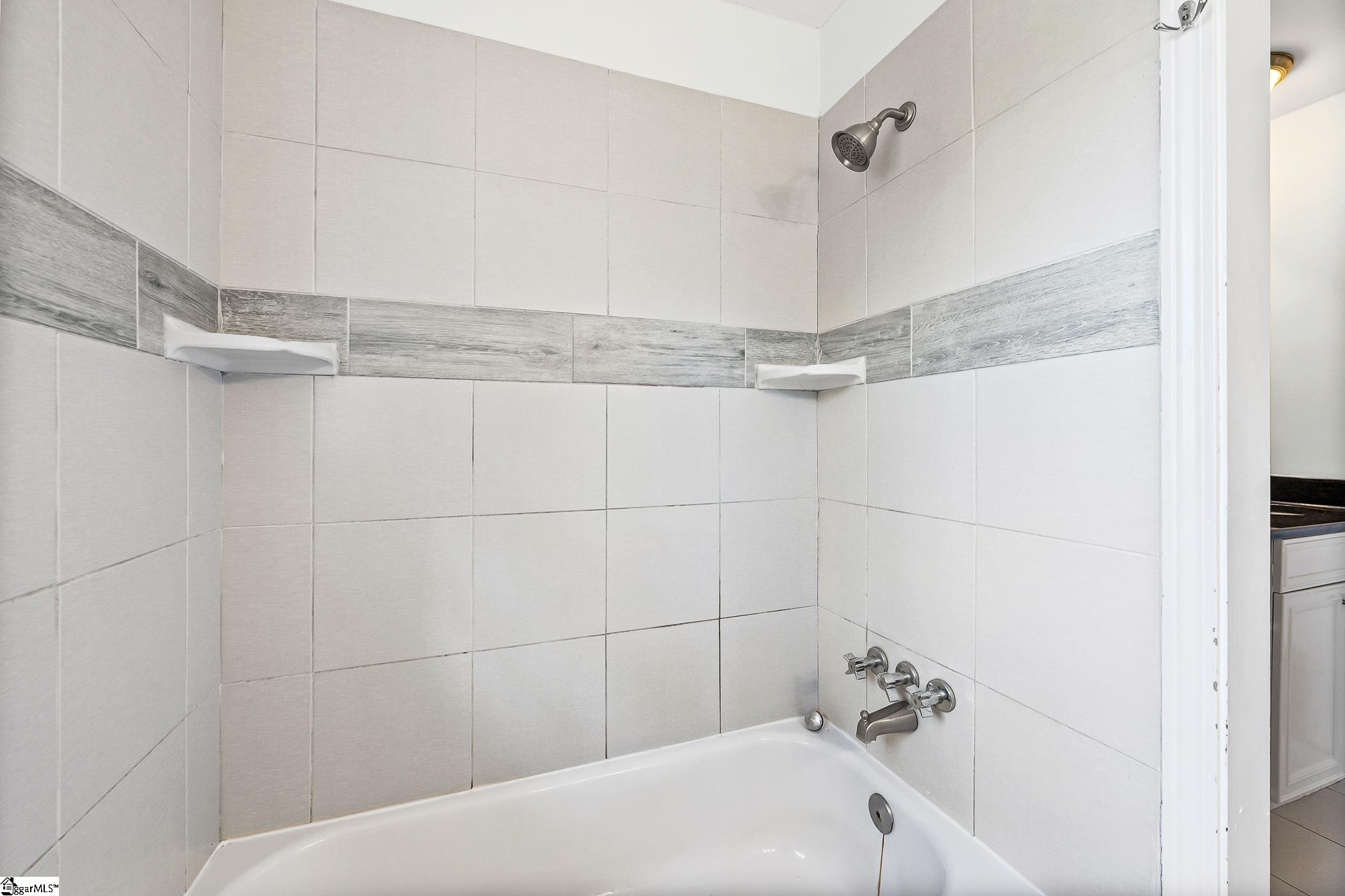 8 Howell Circle Greenville, SC 29615 - Photo 15 of 48