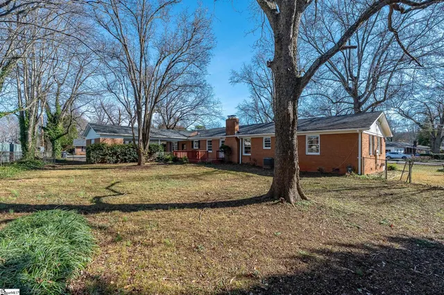 $367,000 | 8 Howell Circle, Greenville, SC 29615