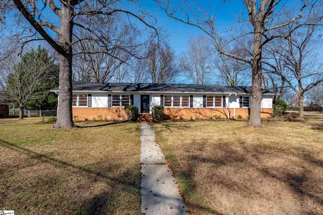 $367,000 | 8 Howell Circle, Greenville, SC 29615