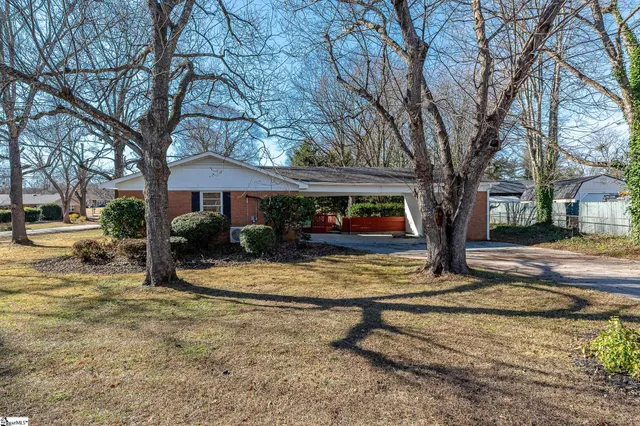 $367,000 | 8 Howell Circle, Greenville, SC 29615