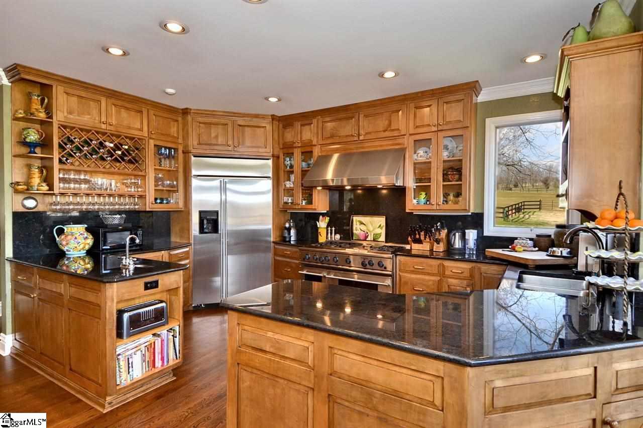 310 Fairview Farms Road Campobello, SC 29322 - Photo 11 of 24