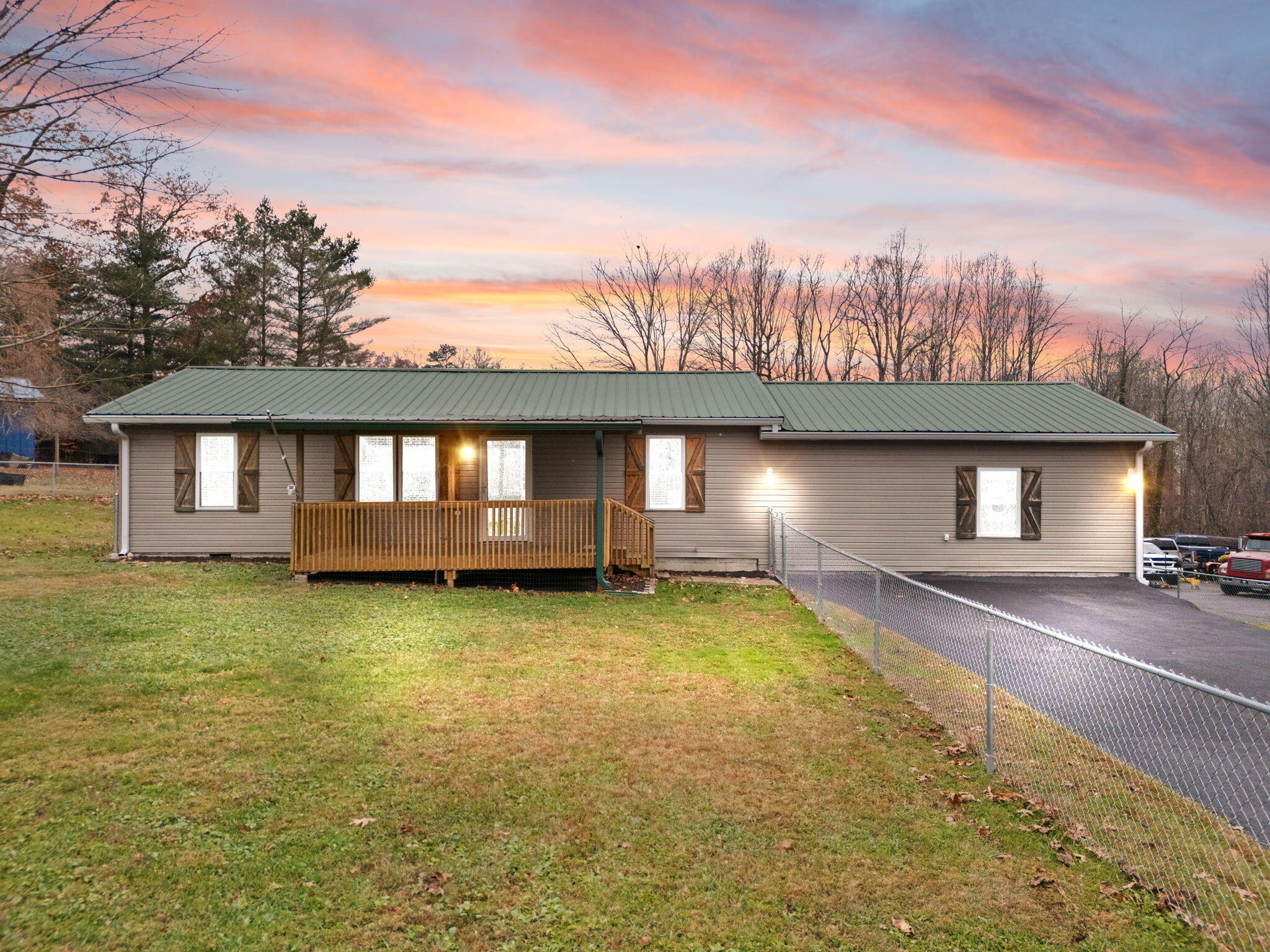 109 Ridgeway Road McKee, KY 40447 - Photo 1 of 42 1-web-or-mls-DJI_20251118103522_0003_Dd