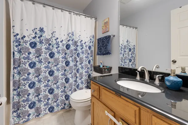 $2,249 | 204 Dublin Lane, Unit W2, Schaumburg, IL 60107