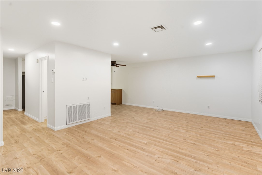 3078 South Pecos Road Las Vegas, NV 89121 - Photo 3 of 29 Gallery Image 3