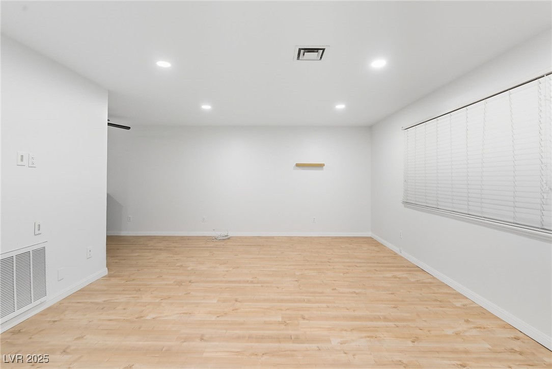 3078 South Pecos Road Las Vegas, NV 89121 - Photo 5 of 29 Gallery Image 5