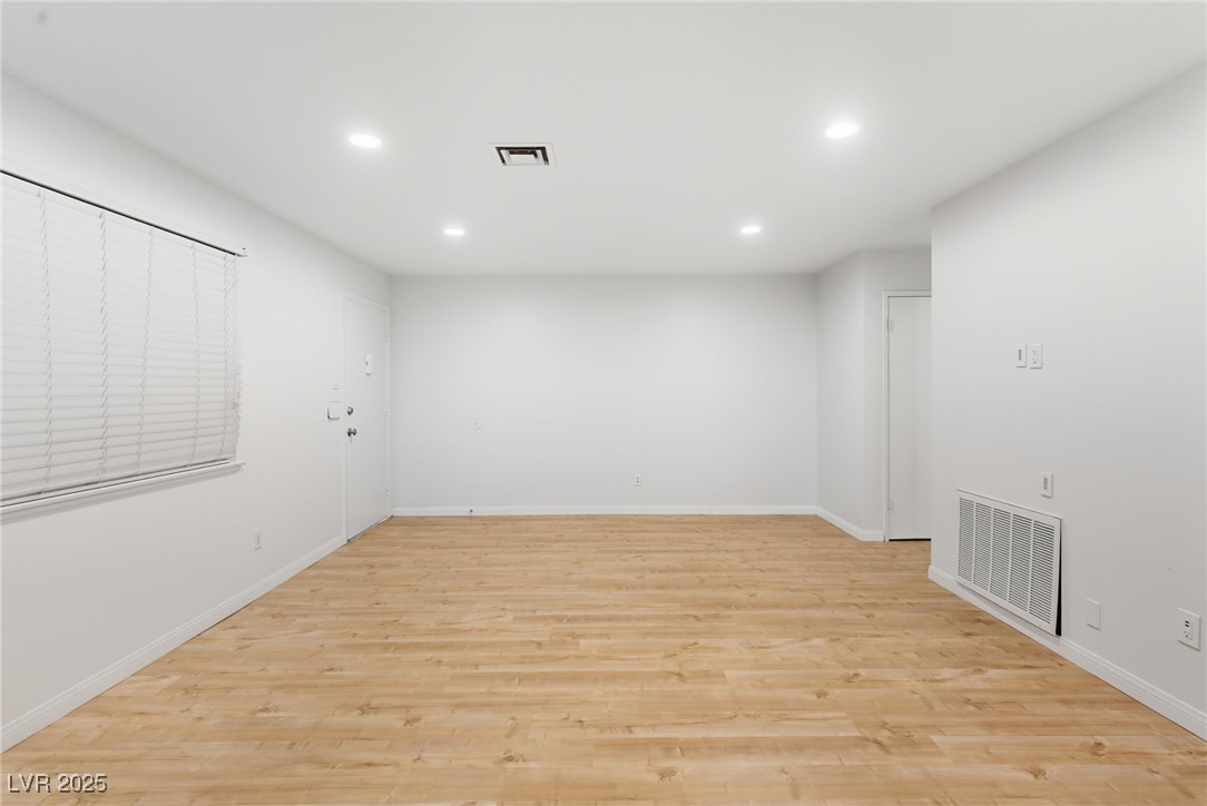 3078 South Pecos Road Las Vegas, NV 89121 - Photo 6 of 29 Gallery Image 6