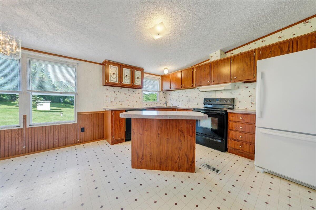 2012 Houston Mines Road Troutville, VA 24175 - Photo 13 of 40 06-MIB08559