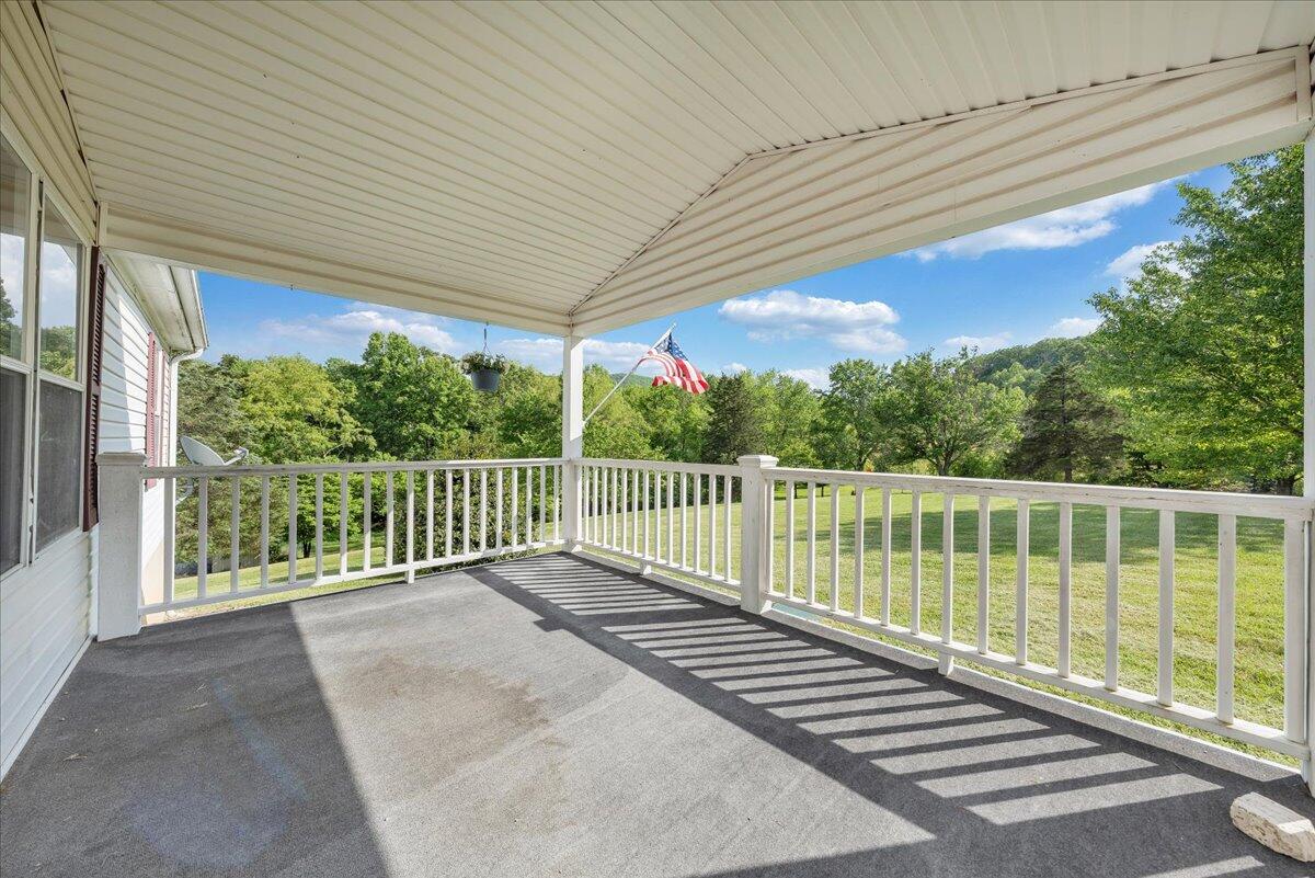 2012 Houston Mines Road Troutville, VA 24175 - Photo 6 of 40 33-MIB08544