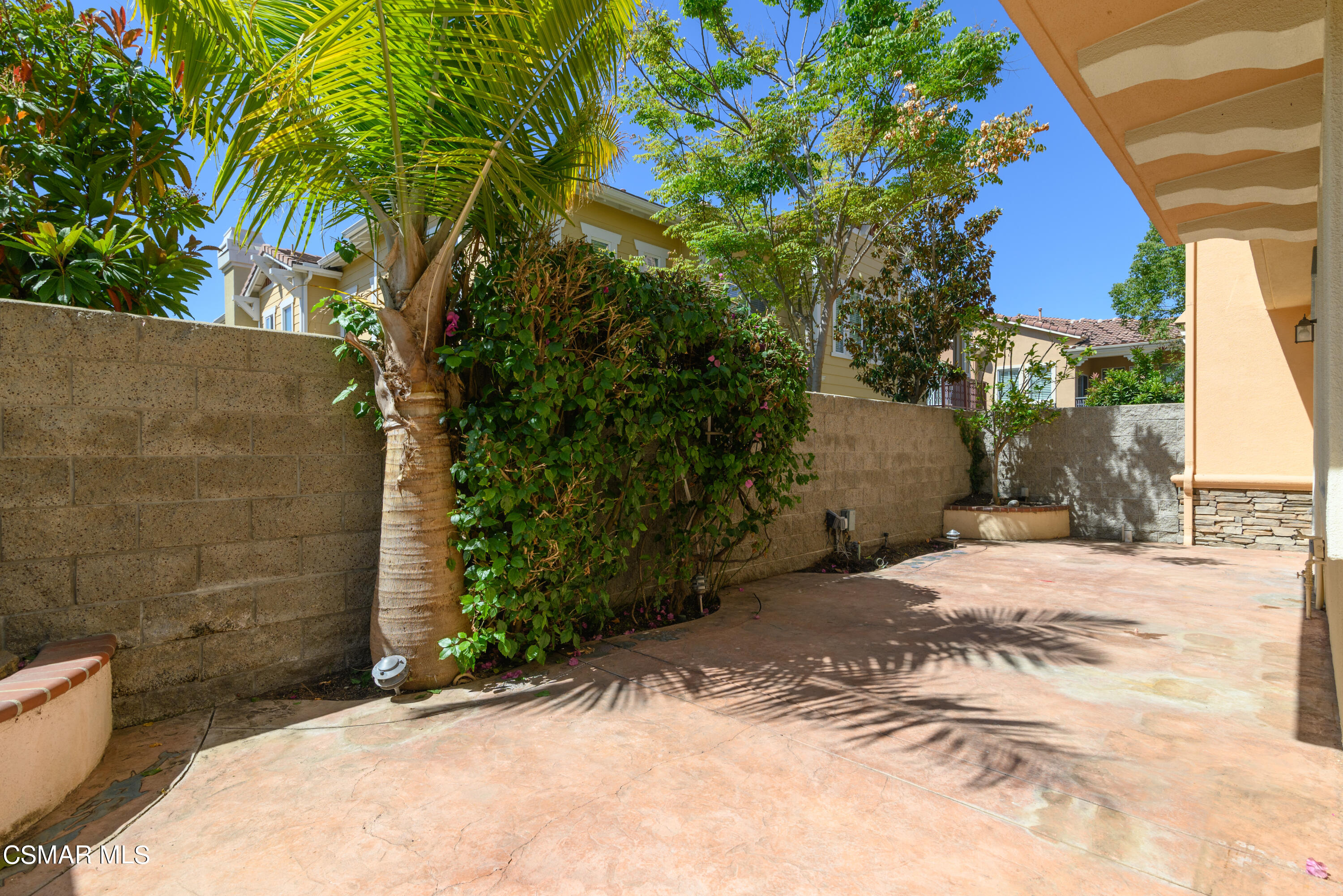 4120 Paredo Way, Unit C Simi Valley, CA 93063 - Photo 20 of 24 a view of a backyard with plants