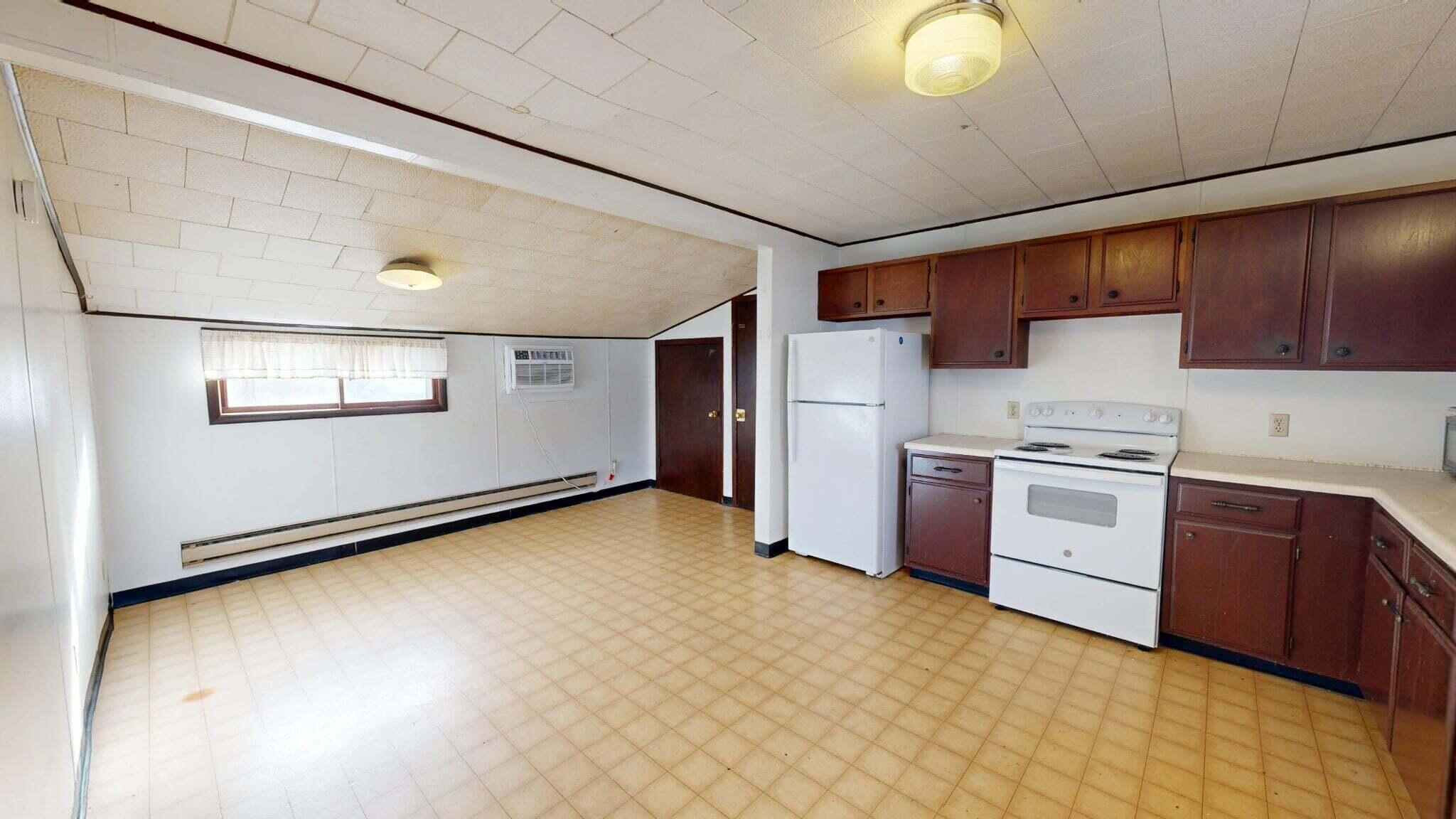 618 Kent Street Sparta, WI 54656 - Photo 5 of 33 kithen upper