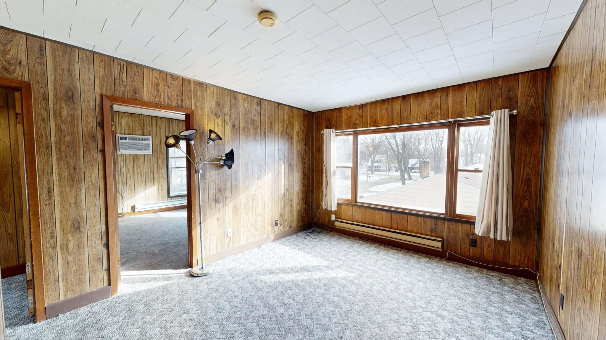 618 Kent Street Sparta, WI 54656 - Photo 9 of 33 living room upper