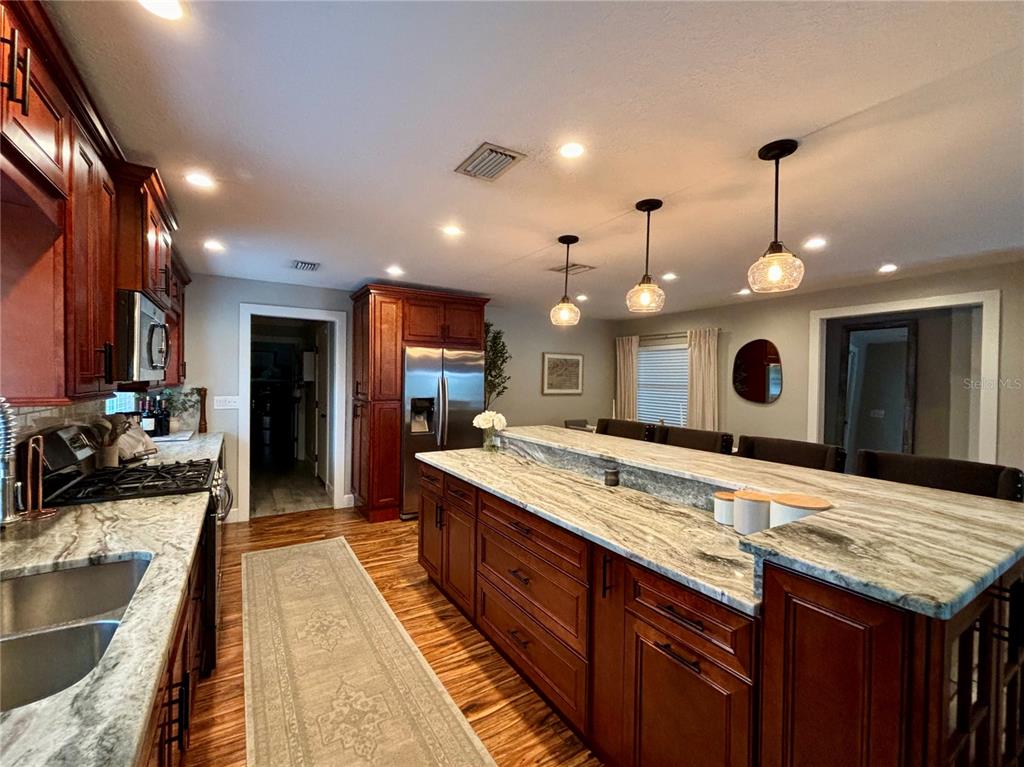 428 Harbour Island Road Orlando, FL 32809 - Photo 8 of 45