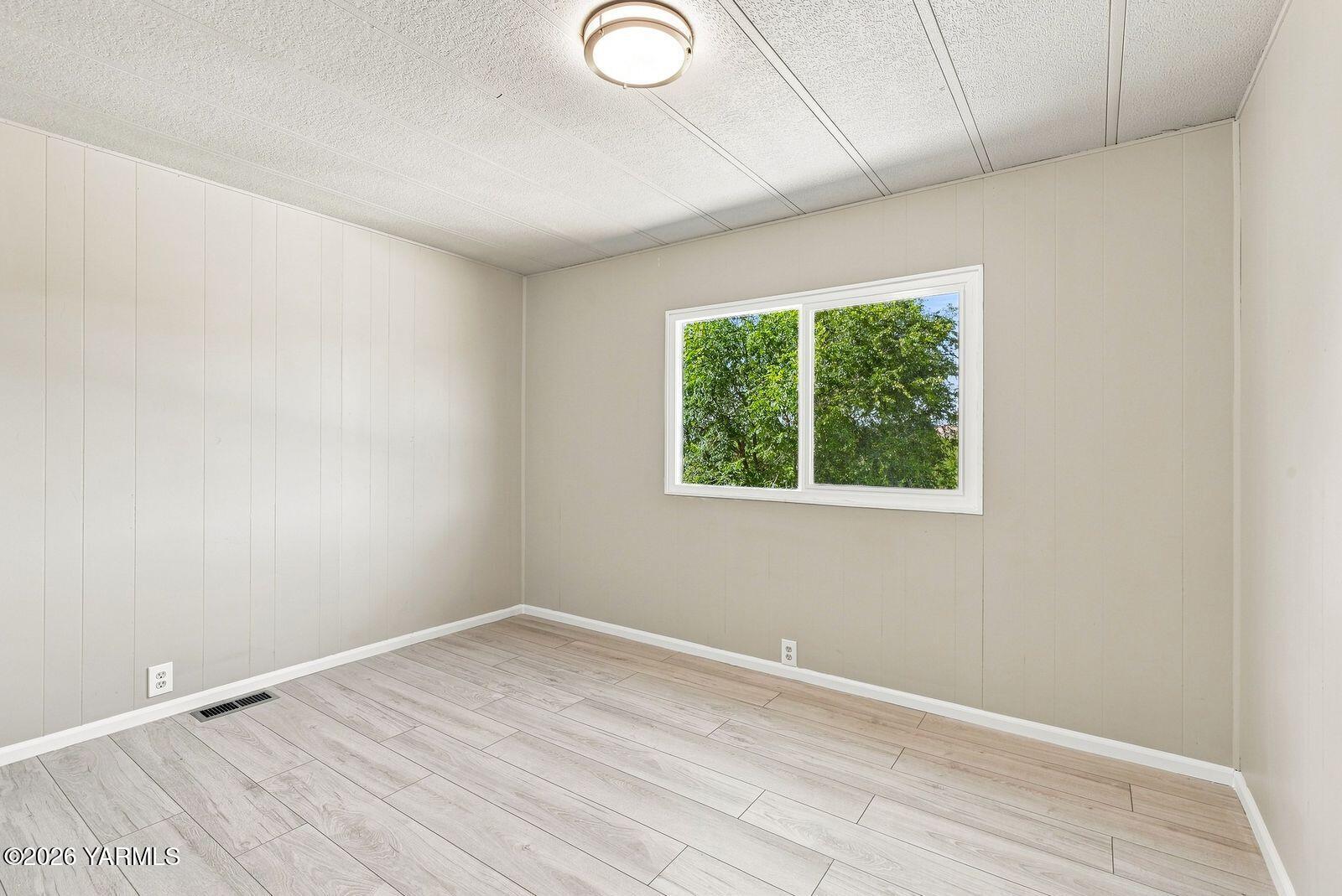 2040 Selah Naches Road Yakima, WA 98908 - Photo 16 of 40 2040 Selah Naches Rd 0016