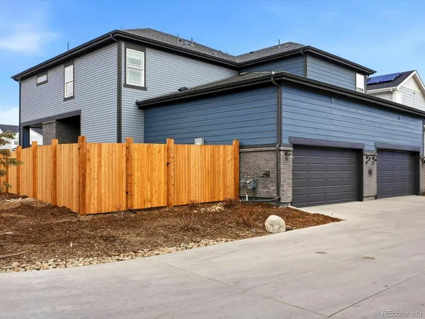 $472,990 | 749 North Shawnee Street, Aurora, CO 80018