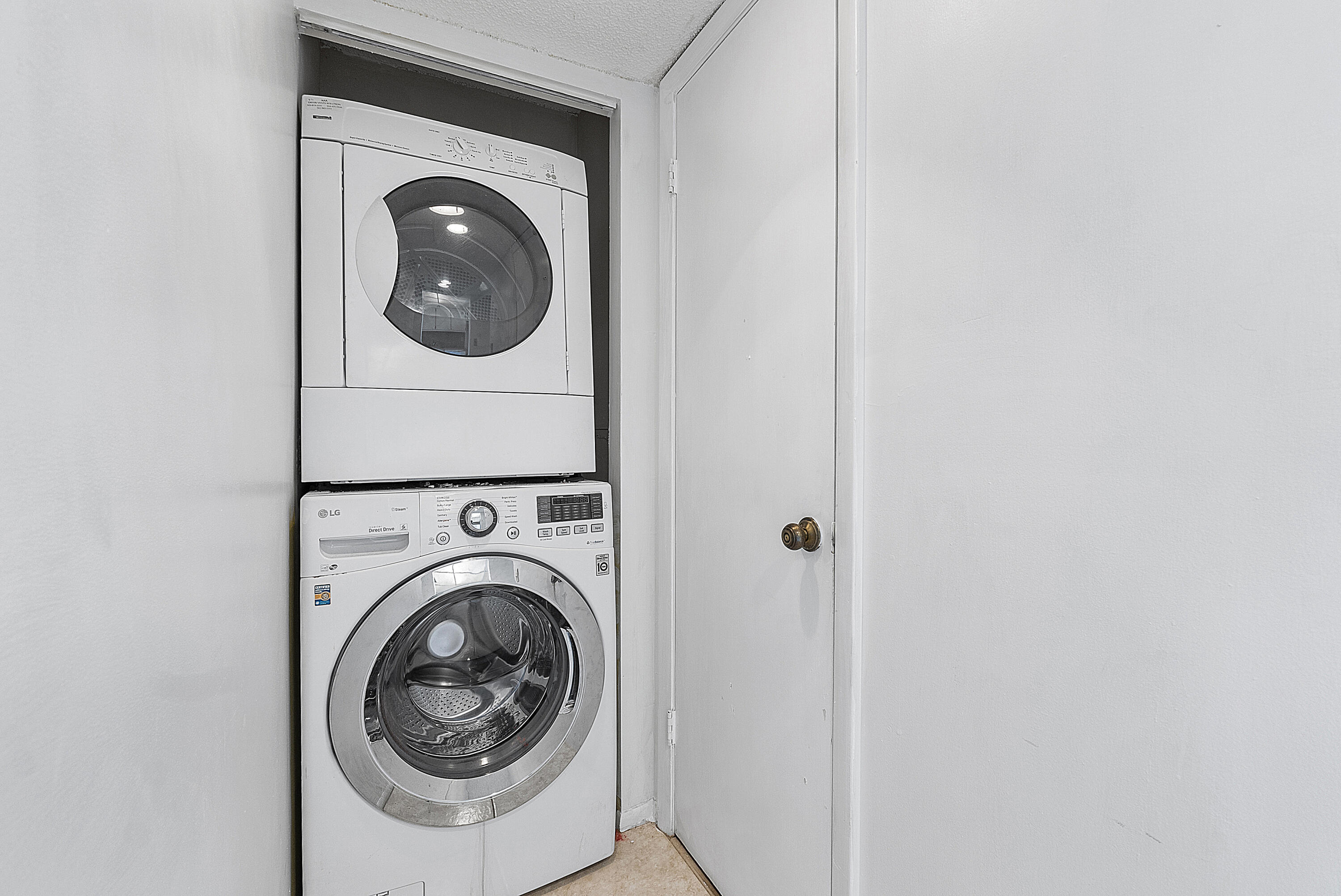 6193 Rock Island Road, Unit 503 Tamarac, FL 33319 - Photo 8 of 12 6193 Rock Island Rd u503_003